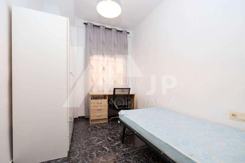 Foto 638c2d7d-621d-4f46-bf14-6987d1de3763. Location appartement dans Camino de Ronda Granada