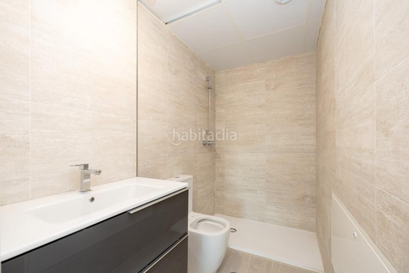 Foto 19cc7ff1-392f-4085-b1e7-5724952ced01. Location appartement dans calle pampaneira 22 dans Rosaleda - Juventud Granada