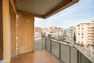 Lloguer Pis a Plaza albert einstein 2. Piso en alquiler sin muebles con 3 dormitorios
