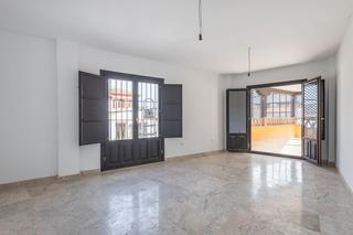 Pis  Camino alhendín 1. Piso construccion reciente en la zubia con 2 dormitorios y plaza