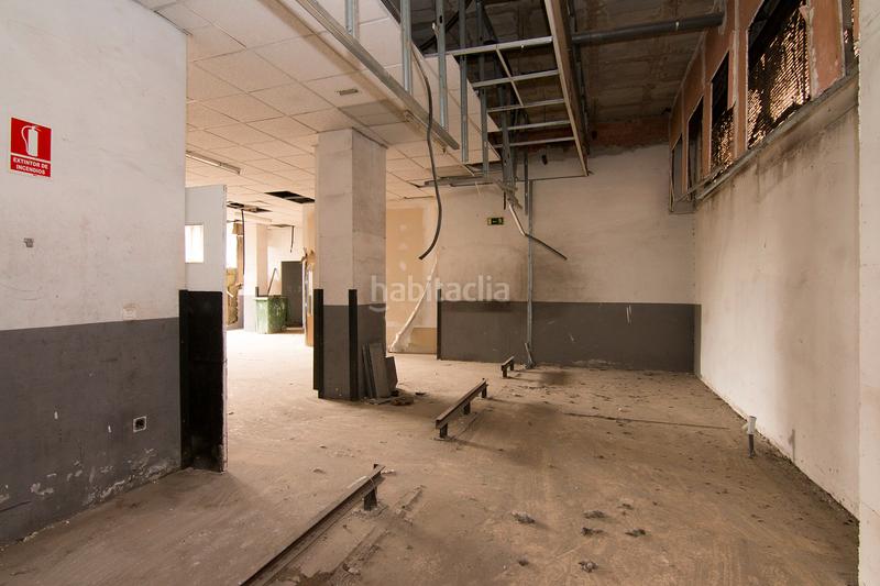 Foto f0822c36-9ac2-4d6a-a46b-06cb989d3134. Rent business premise in calle halcón 20b in Pajaritos Granada