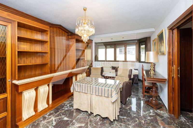 Foto b29dc1b6-febf-432f-98cb-a1069a5c7fa4. Location appartement avec chauffage parking piscine dans Granada