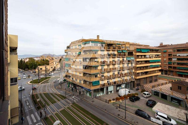 Foto eeecff94-3a8a-44b3-9c76-41f52bb9aa59. Location appartement avec chauffage parking piscine dans Granada