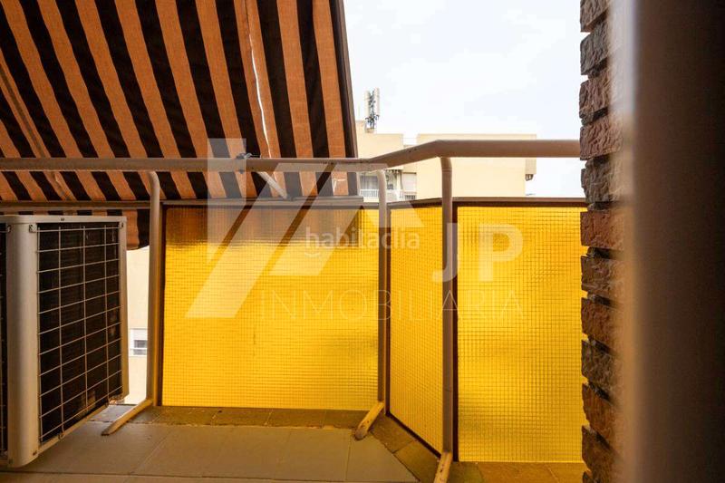 Foto 51a7dd13-ca18-4506-9760-bd7018506457. Rent flat with heating parking pool in Pajaritos Granada