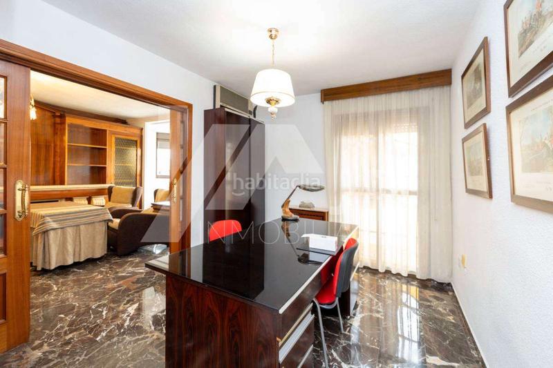 Foto 9879cb30-91e9-4663-b903-7385ab652438. Rent flat with heating parking pool in Pajaritos Granada