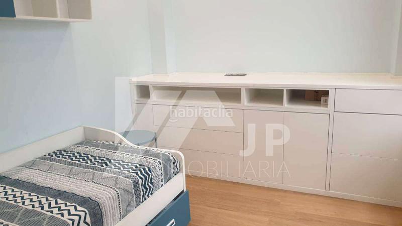 Foto 894e68ed-a28d-4dd1-906a-c67585fcd163. Rent flat with heating in San Matías - Realejo Granada