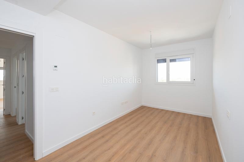 Foto 2c03dc2a-c5e7-4b14-8f37-1ce8f1d73681. Lloguer pis a calle pampaneira 22 a Rosaleda - Juventud Granada