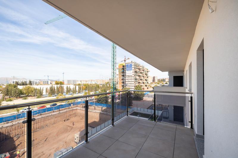 Foto 04c91537-fef0-4d7e-b50e-eb23a2e3ffe7. Location appartement dans calle pampaneira 22 dans Rosaleda - Juventud Granada