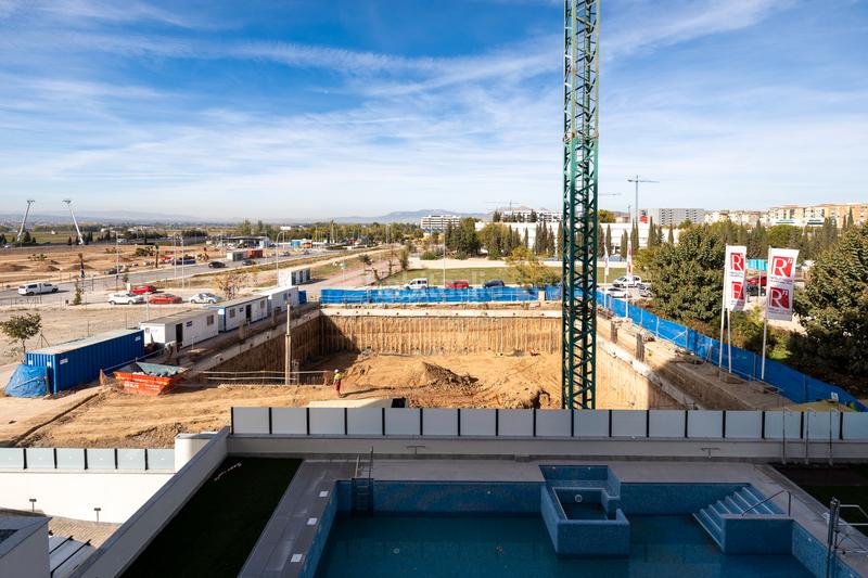 Foto 309f9d8a-f416-4e75-b10c-f6e31f73c617. Affitto appartamento in avenida de pampaneira 22 in Granada