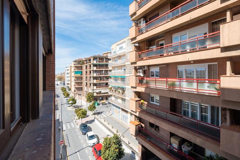 Foto e94bf0b0-cc24-4898-903b-83526f2568e9. Pis a calle rector marín ocete 8 a Pajaritos Granada