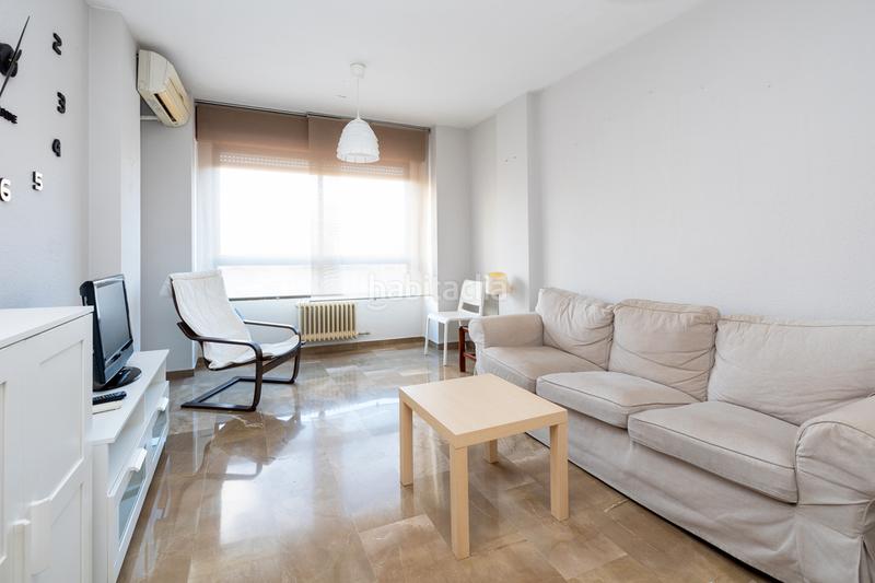 Foto bbd5686f-4273-498c-bcd8-7dd84ae2ec42. Location appartement avec chauffage dans Pajaritos Granada