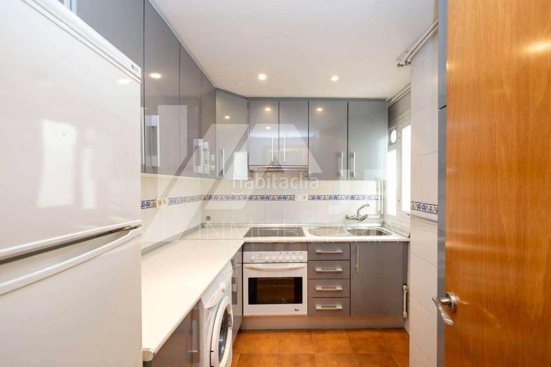 Foto 883d80a3-1445-4791-a8bb-ebd0bdb644e1. Miete etagenwohnung mit heizung in San Matías - Realejo Granada