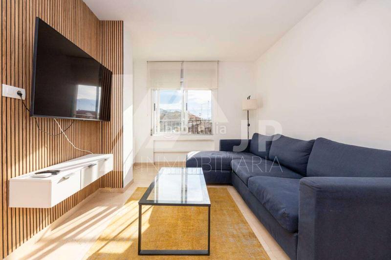 Foto 4048b5ae-6026-4b5e-b8a0-730eeec58512. Rent flat with heating in San Matías - Realejo Granada