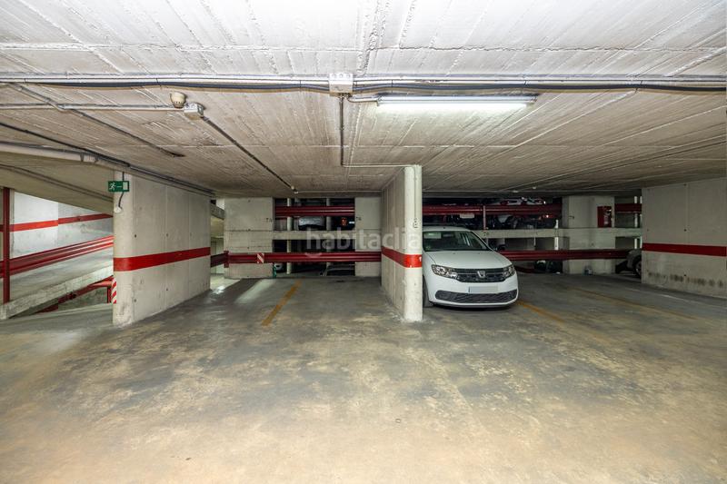 Foto e3b71317-4d36-4f65-b015-4847ddca170a. Car parking in calle seminario 2 in Centro - Sagrario Granada