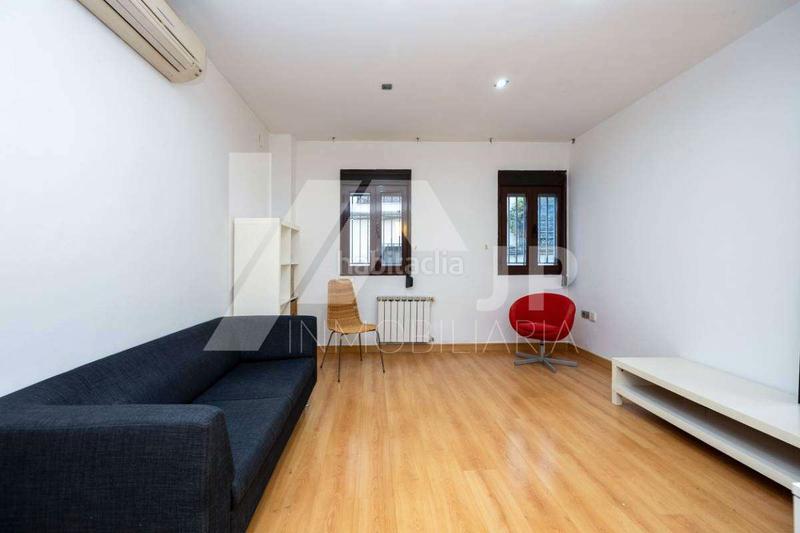 Foto c22df38e-d2db-4711-8066-df655bd79cc0. Alquiler apartamento precioso apartamento amueblado en alquiler en barrio de realejo, en Granada