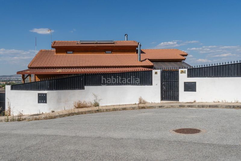 Foto 4bbef6a6-c7c4-4c28-91b4-e0b57d6e8bb9. Chalet in urbanizacion suelo urb ppr 4 25 in Cúllar Vega