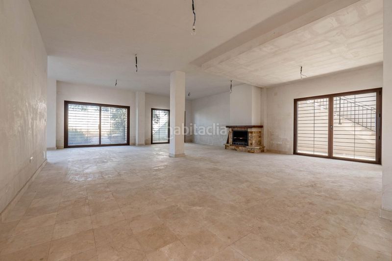 Foto c08521ce-3373-4076-80a9-ae92f642c351. Chalet in urbanizacion suelo urb ppr 4 25 in Cúllar Vega