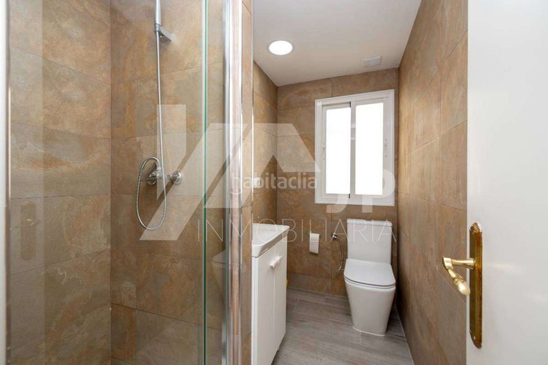 Foto b7845ee2-9672-49e6-9cef-2c29a98ba84d. Lloguer pis a calle arrayanes 6 a Barrio de Zaidín Granada