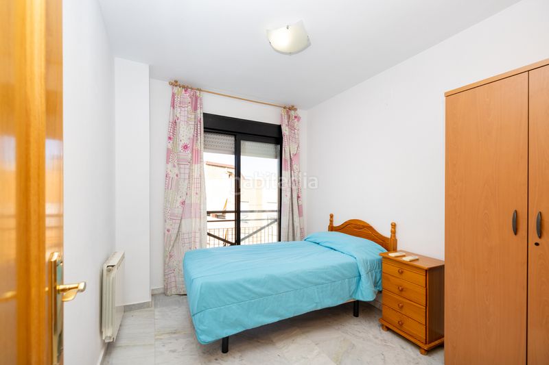 Foto ba937e15-f45f-442c-b43e-e21292435ce5. Àtic a calle periodista fernando gómez de la cruz 1 a Granada