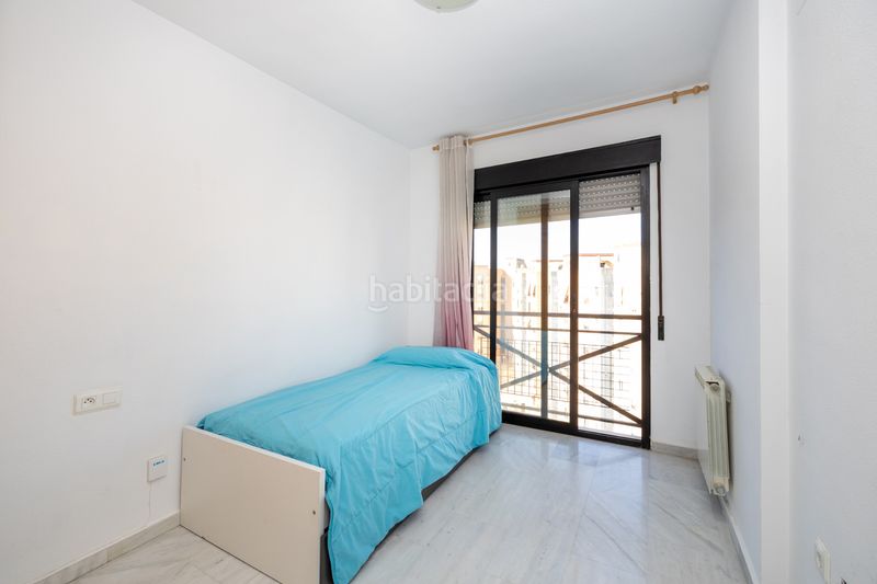 Foto f125fd1e-11a5-4d8e-b016-5e1ee03490a3. Àtic a calle periodista fernando gómez de la cruz 1 a Granada