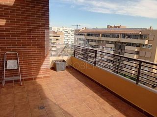 Alquiler Ático  Calle mecina bombarón 7. Zona sanders. atico exclusivo con dos terrazas compuesto de 3 do