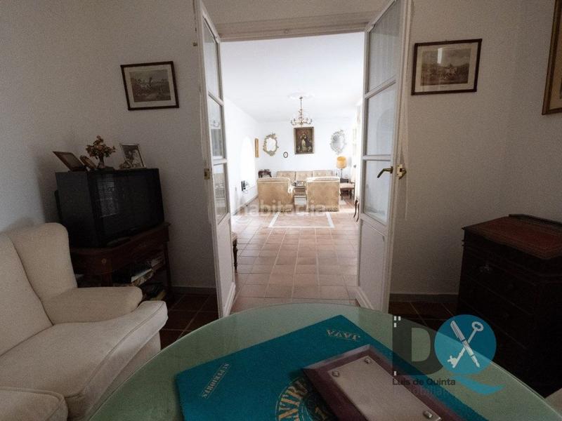 Foto 1043e25c-1b1b-4097-93b6-4d72ef83ed8f. Casa amb piscina a Centro Utrera