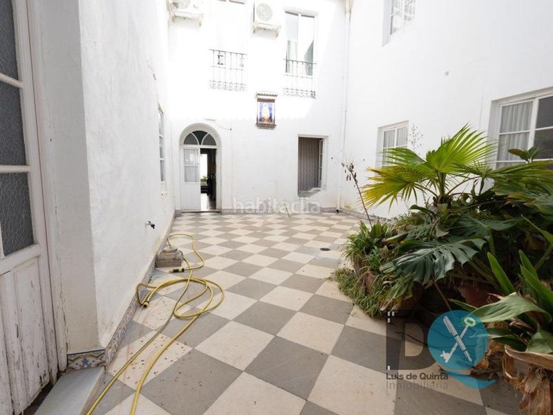 Foto c3c94e9b-00cb-432d-b7a6-ff5e8755847d. Casa amb piscina a Centro Utrera