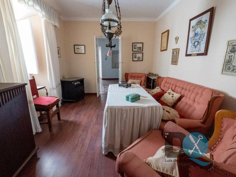 Foto cf435a21-ec7b-40dc-b8d0-2f0d7198366c. Casa amb piscina a Centro Utrera