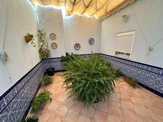 Appartement à Centro. Piso independiente en primera planta, muy bien situado. utre
