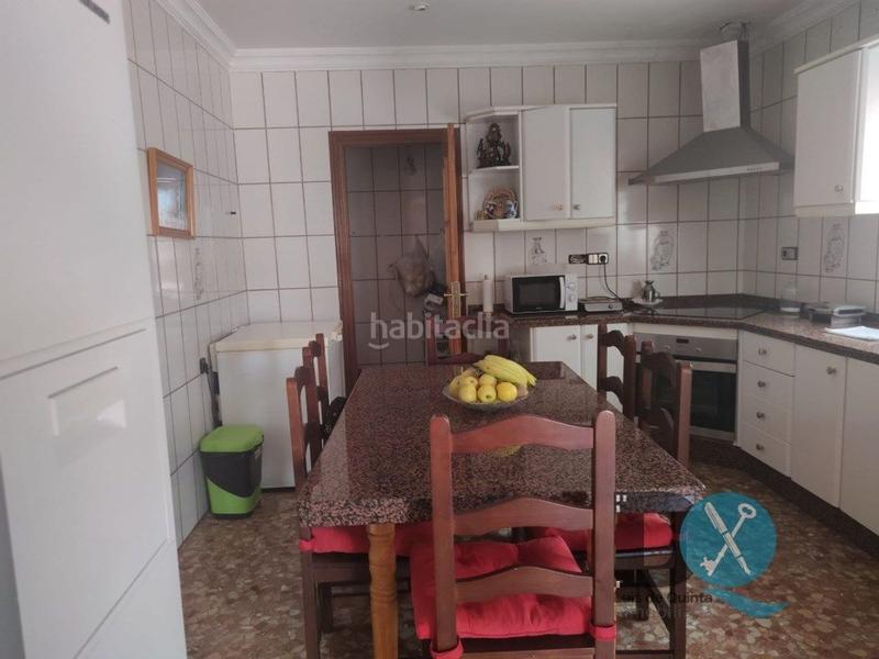 Foto 835f1692-fb9f-4caa-806c-a2a9d7bcc767. Casa a Salesianos Utrera