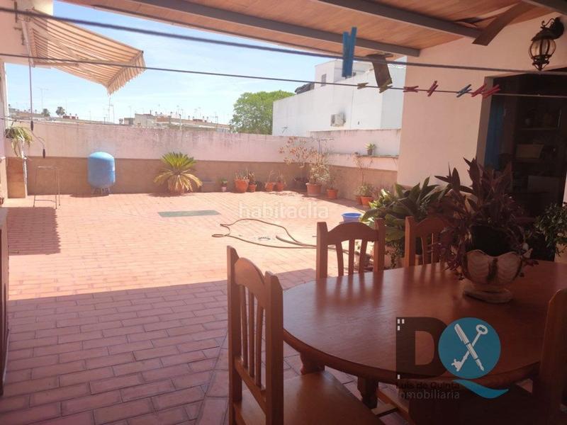 Foto c5ba8c6d-4bf6-4b11-b357-8b0ff66d71b1. Casa a Salesianos Utrera