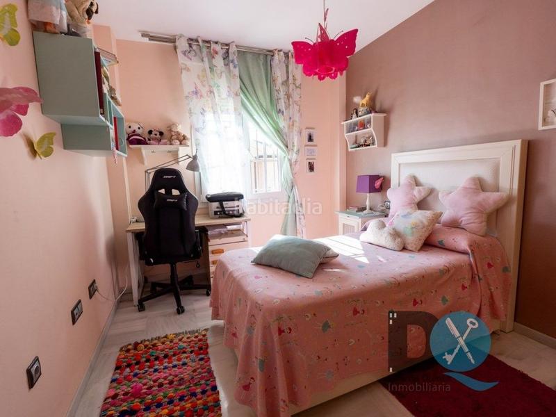 Foto a9fdf1f1-2f35-44d2-98d0-501478e27d3b. Casa pareada pareado espectacular en los ruedos. en Utrera