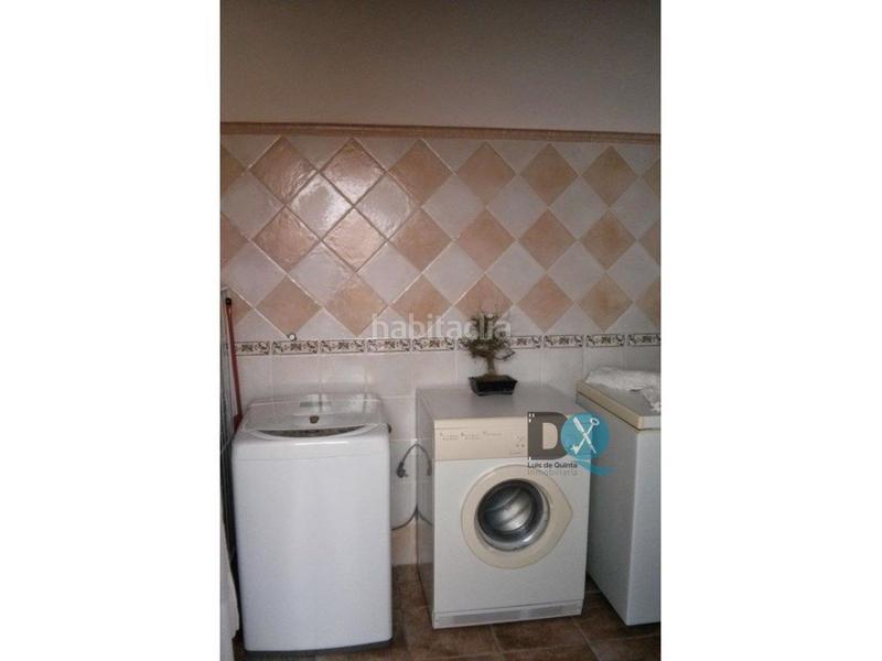 Foto ad0b6b28-4db6-44b3-a8b9-77fc24345119. Casa con parcheggio in Estación - La Fontanilla - El Tinte Utrera