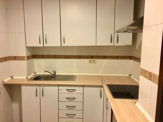 Appartement à Salesianos. Piso en los militares