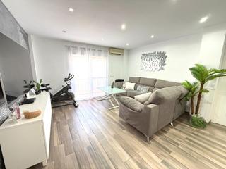 Appartement  Angel ganivet. Espectacular piso reformado en san joaquín