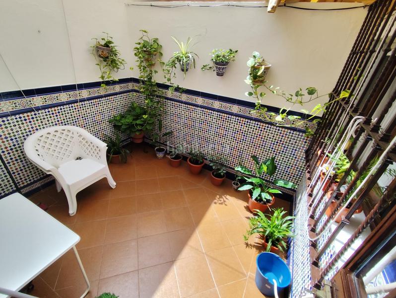 Foto d21cfcdd-abf7-41e7-a592-2cbcc60569ec. Casa adosada vivienda en el barrio de san josé tranquilidad a un paso del centro en Utrera