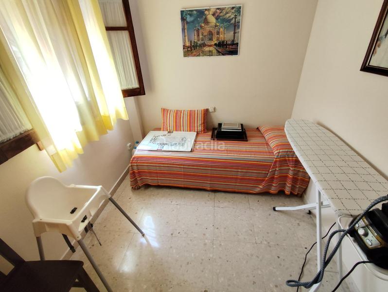 Foto f7ade7c1-3fe4-44fe-9368-8e96d599cdfe. Casa adosada vivienda en el barrio de san josé tranquilidad a un paso del centro en Utrera