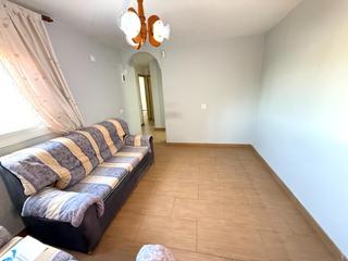 Appartement à Salesianos. Piso en barriada de la paz