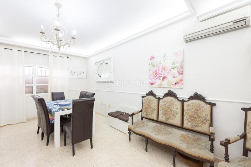 Foto 8bd843fe-ad29-4d9c-8022-94ee9c3bbb42. Casa amb aparcament a Centro Utrera
