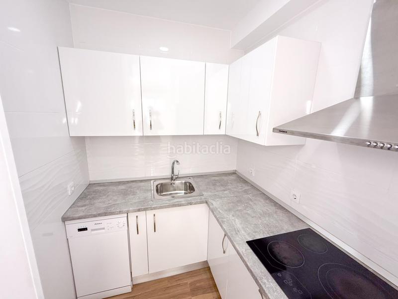 Foto 2ce712ab-cb68-421d-8971-5ee01efaf42f. Ground floor in Cruz Roja Sevilla