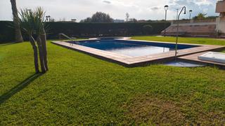 Appartement à S´Eixample-Can Misses. Amplio piso de 4 dormitorios con piscina y jardines en la ciudad