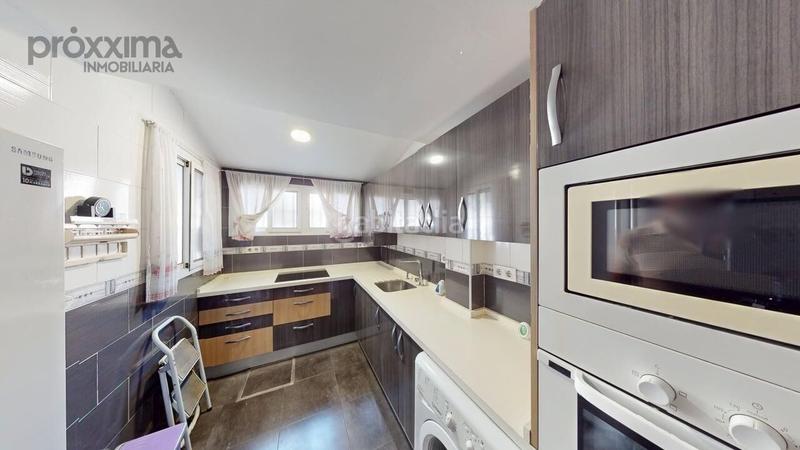 Foto 08905213-f9ba-4979-ac3b-5a1b4d5f25ec. Maison avec parking piscine dans Urbadiez - Entrepuentes Sevilla