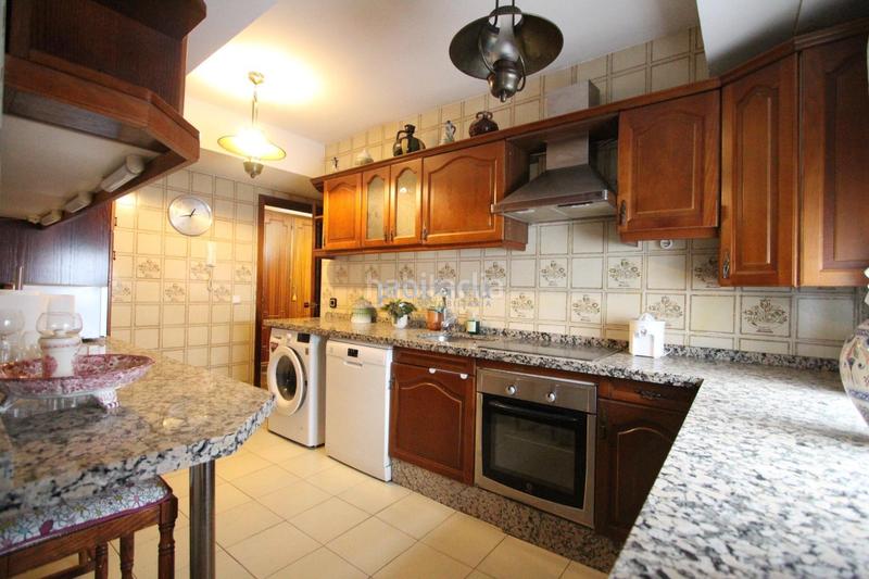 Foto 5208b080-d082-41b0-9c70-7d5e493917b1. Pis amb aparcament a Arenal - Museo Sevilla