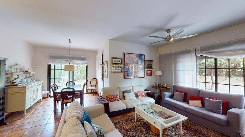 Foto bc273f6c-e4ed-4d9f-b983-0ba70eeaf53b. Doppelhaus mit heizung in Las Pajanosas Guillena