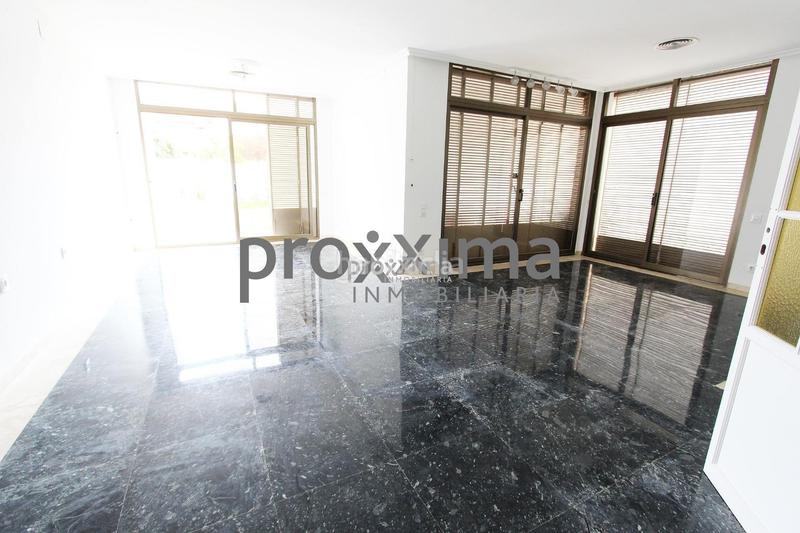 Foto 58d53155-02ce-47cf-a42d-a43e6b07273d. Haus mit heizung pool in Santa Clara Sevilla