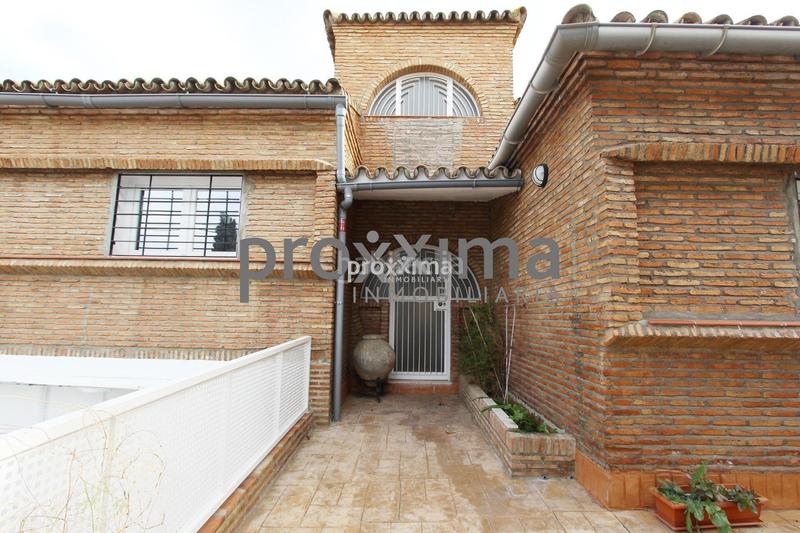 Foto 94cba512-76dc-49a3-acf1-c403fe9ea2cf. Haus mit heizung pool in Santa Clara Sevilla