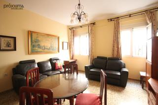 Pis a San Lorenzo. Vivienda familiar con encanto  4 dormitorios, 2 patios y excelen