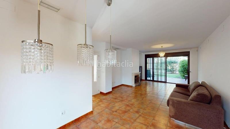 Foto 345e371e-692d-4db5-8302-6b6daa8fa679. Casa pareada inmejorable chalet pareado en Las Pajanosas Guillena