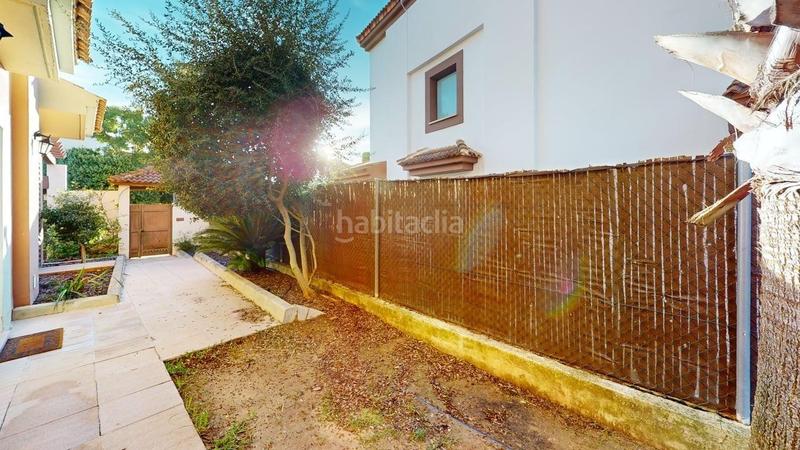 Foto 9518f5c2-c0bd-4ec0-be9a-6b55539f81b9. Casa pareada inmejorable chalet pareado en Las Pajanosas Guillena