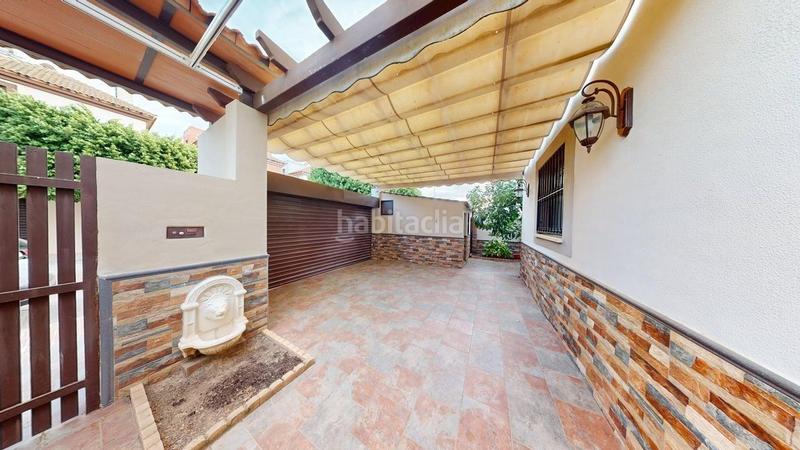 Foto 43f6189b-9fe5-4af8-8631-7ad3b49b4c6e. Doppelhaus mit heizung parking pool in Las Pajanosas Guillena